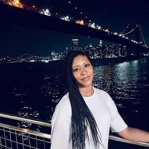 Meet your Posher, Whitney